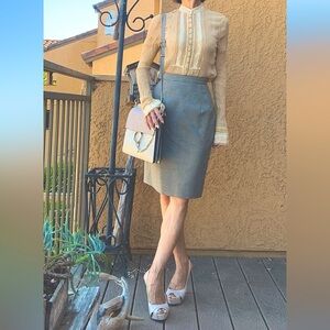 Ellie Tahari beige 100% silk chiffon lace blouse long sleeves size S